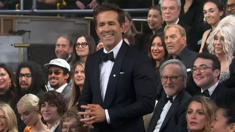 SNL: Ryan Reynolds brinca com batalha judicial entre Lively e Baldoni