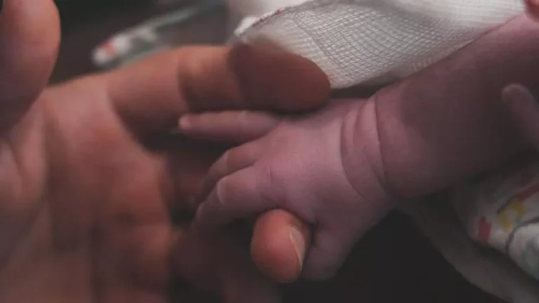 Saiba o significado de Rás, nome do filho de MC Daniel e Lorena Maria