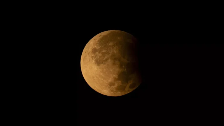 Quais os melhores locais no Brasil para ver o eclipse lunar desta semana?