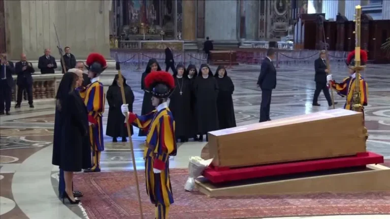 Funeral do papa Francisco é primeira ida ao exterior de Trump desde a posse