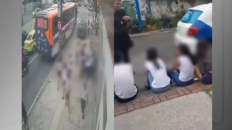 Vídeo: Vestindo uniformes escolares, jovens roubam celulares no Rio; veja