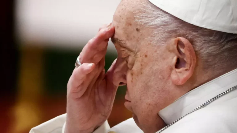 A Surpreendente Jornada de Jorge Mario Bergoglio: Da Infância ao Papado