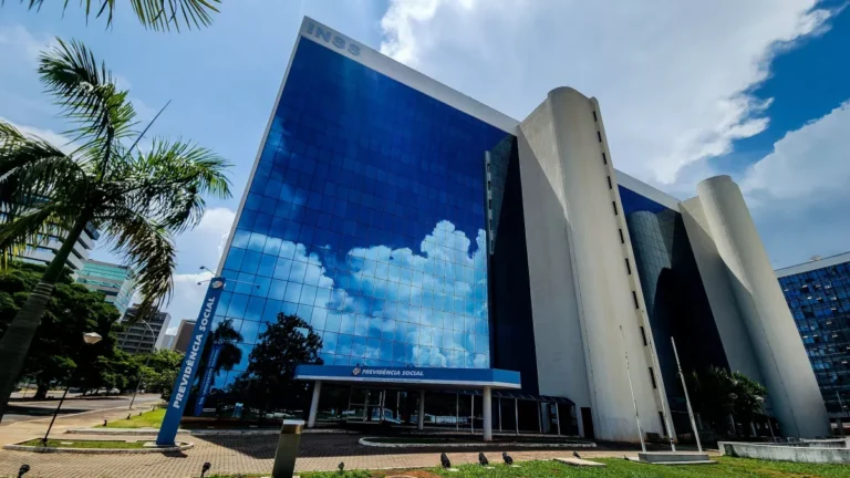 INSS: PDT condiciona apoio à CPMI à apuração de fraudes em gestão Bolsonaro