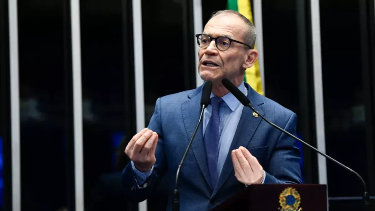 Fabiano Contarato é primeiro petista a assinar CPMI do INSS