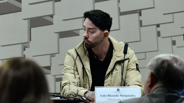 Rico Melquíades nega que tenha usado conta “demo” para divulgar bets