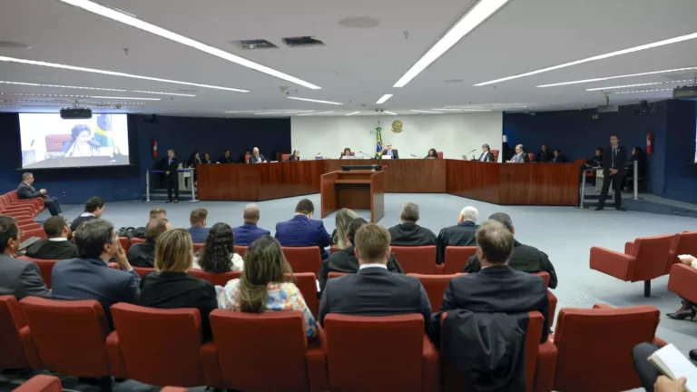 STF forma maioria para tornar réus 10 dos 12 denunciados do “núcleo 3”
