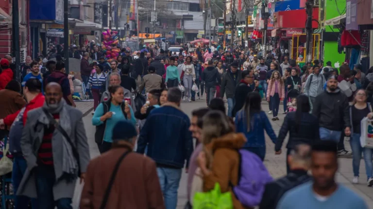 Entenda melhora do Brasil em ranking de desenvolvimento humano da ONU