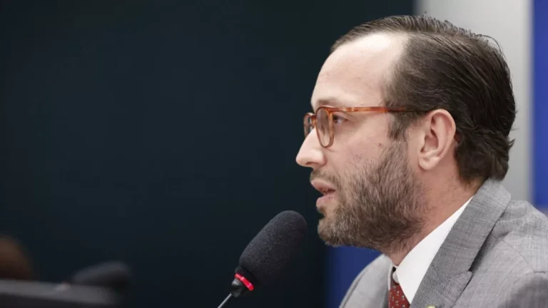 Presidente da Comissão de Relações Exteriores recebe membro da gestão Trump