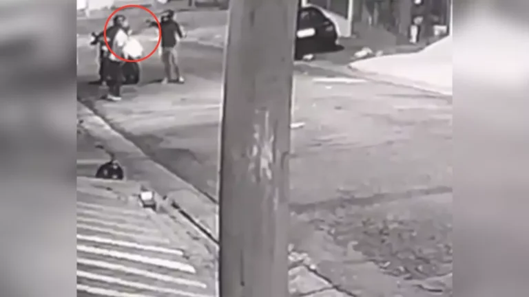 Vídeo: homem é baleado após tentativa de assalto em Santo André (SP)