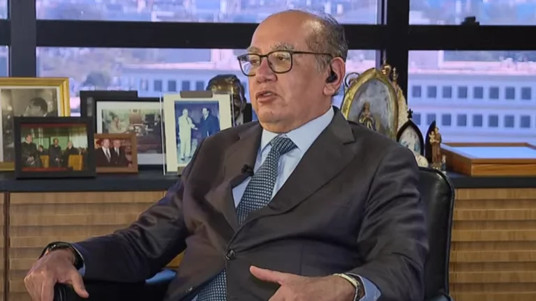 Fórum de Lisboa é totalmente transparente, diz Gilmar Mendes à CNN