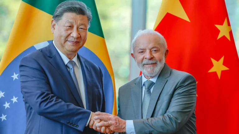 Xi Jinping desiste de vir à cúpula do Brics e manda primeiro-ministro