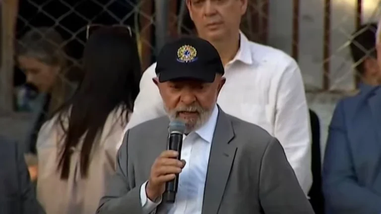 Não venham pisotear sangue de pobre, diz Lula sobre criação de parque em SP
