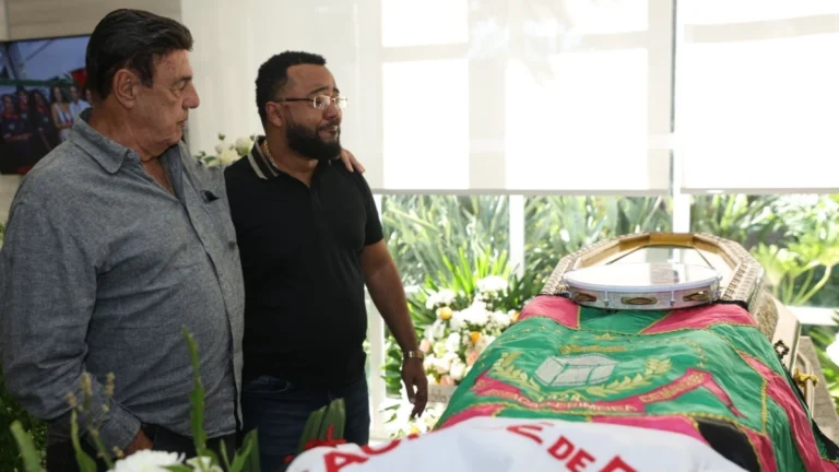 Famosos dão último adeus ao sambista Bira Presidente; veja fotos