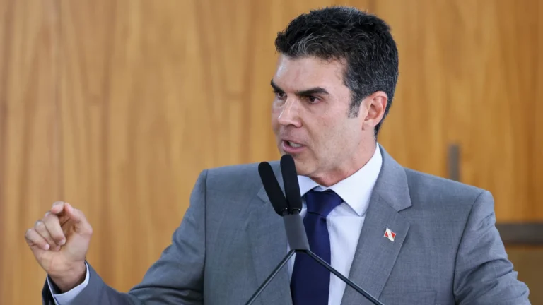 Brasil deve buscar diálogo em cenário incerto, diz governador do Pará