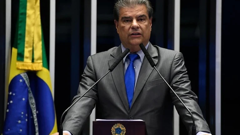 Nos EUA, senador diz não saber motivo da ausência de Graham nas reuniões