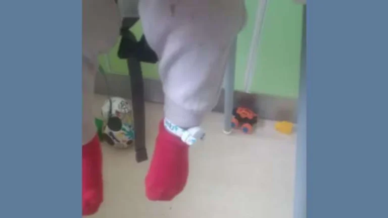 Brasileira diz que Portugal reteve seu filho e ameaçou entregá-lo à adoção se ficassem no país