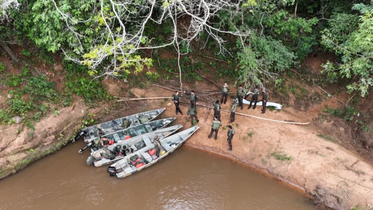 Exército apreende 42 toneladas de drogas durante operações na fronteira