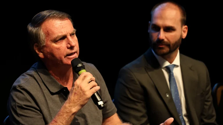 PoderData: 34% dos bolsonaristas culpam família Bolsonaro por tarifaço