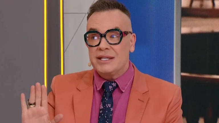 Felipeh Campos se pronuncia após sair do SBT e alfineta telejornal da Globo