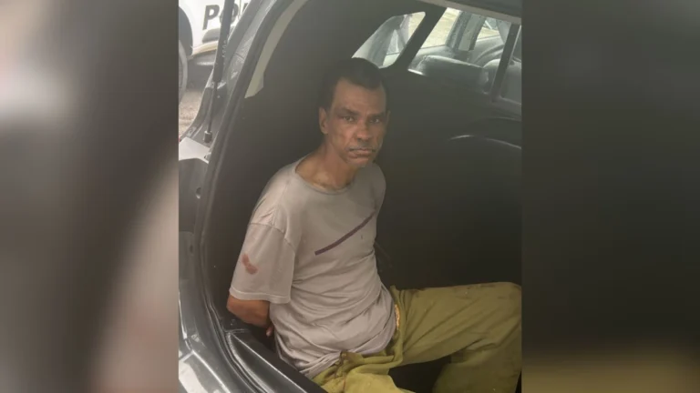 Homem é preso após matar mãe e irmã a facadas dentro de casa em SP