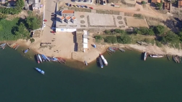 Adolescente morre após mergulhar com amigas e se afogar no Rio Tocantins, diz PM