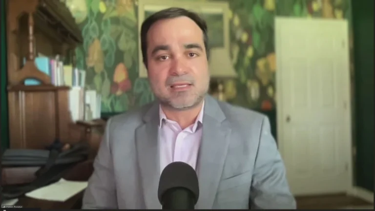 Trump faz “negociação de mafiosos”, afirma Carlos Poggio