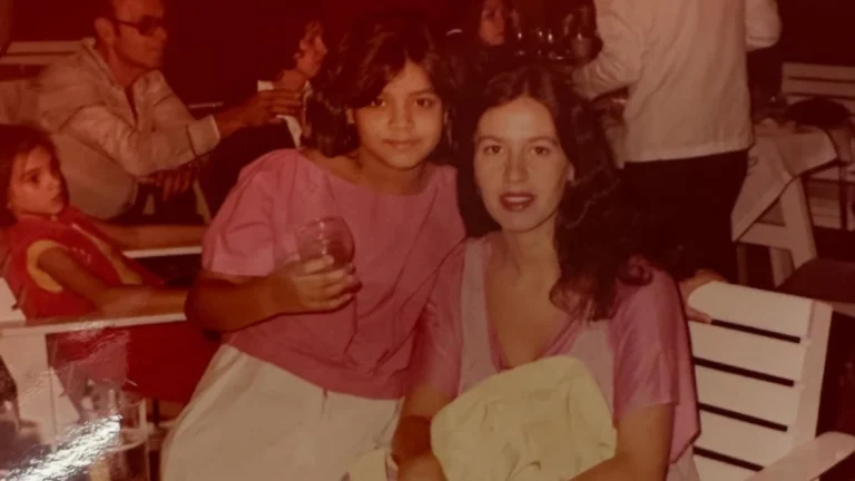 Em missa do 7º dia, Flora Gil ganha foto antiga com Preta; veja