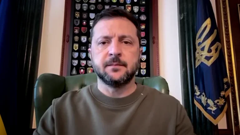 Ucranianos não entregarão suas terras aos ocupantes, diz Zelensky