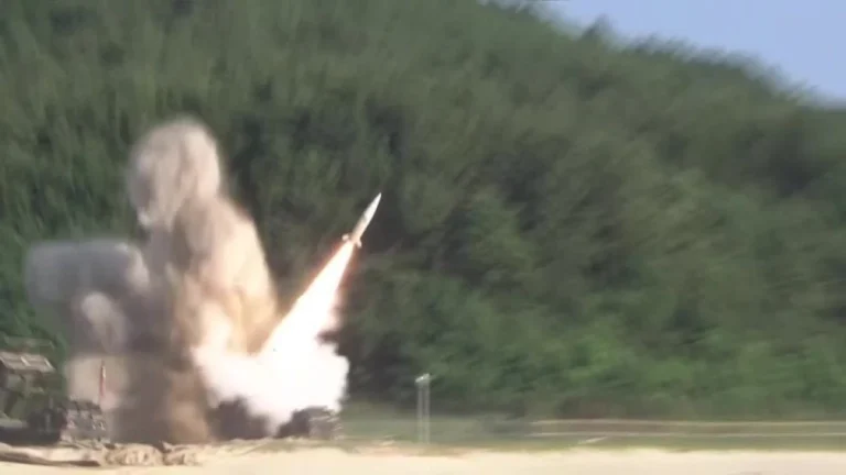 EUA restringem uso de mísseis contra Rússia pela Ucrânia, diz jornal