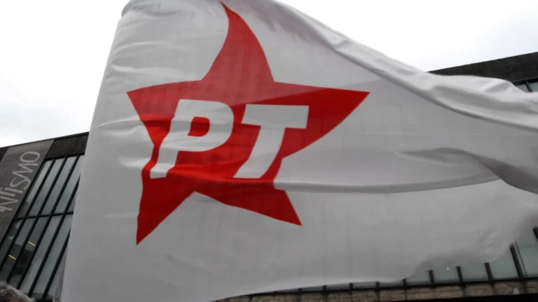 Análise: PT toma decisão ousada e disputa 7 de setembro com a direita