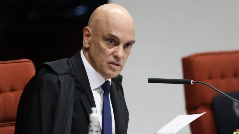 Moraes autoriza que PM réu do 8 de Janeiro frequente cultos aos domingos