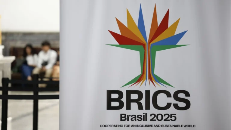 Pesquisa: 48% são a favor de relação do Brasil com BRICS