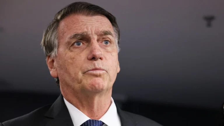 PF: Bolsonaro diz ter conversado com ministros do STF sobre sanções