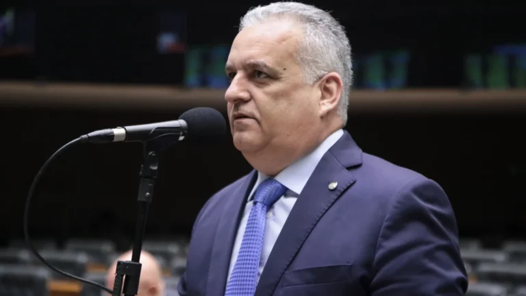 Relator da CPMI do INSS: Não é o momento certo para convocar irmão de Lula