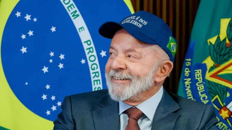 Atlas/Bloomberg: Lula tem desaprovação de 51%; aprovação é de 47,9%