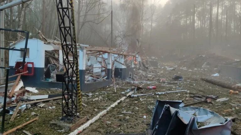 Explosão de fábrica no PR: busca por vestígios dos corpos é suspensa