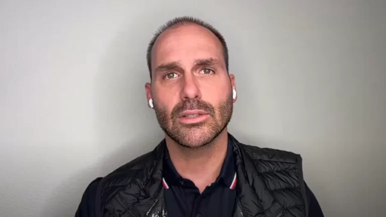 Eduardo Bolsonaro pressiona bancos nos EUA contra Moraes