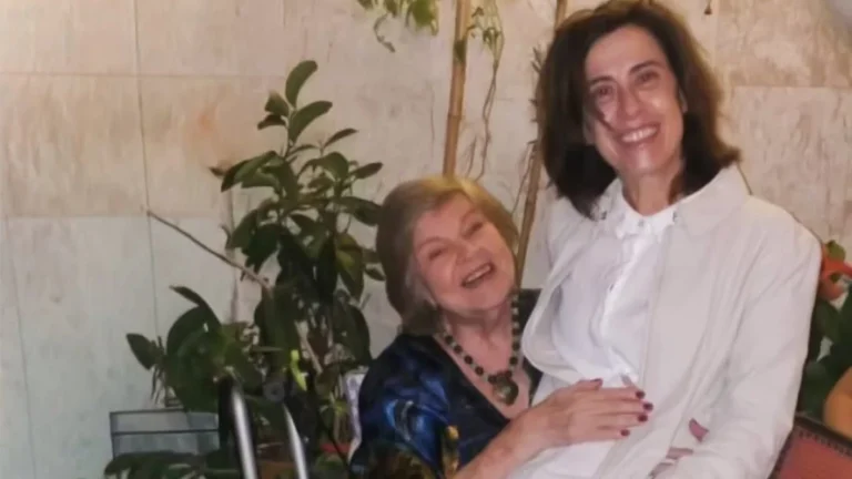 Fernanda Torres anuncia morte da sogra e relembra passado em homenagem