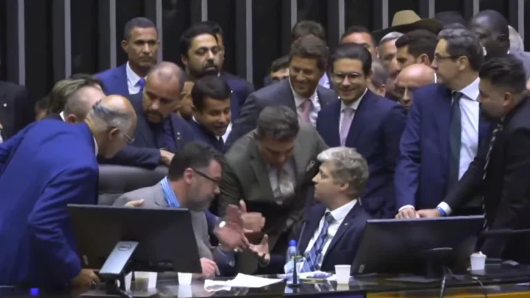 Análise: Hugo defende punição “pedagógica” por ocupação