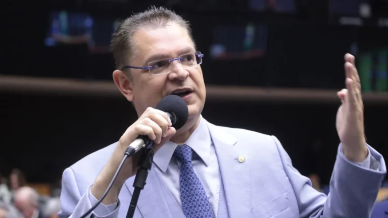 PL muda discurso e diz que PEC da Blindagem não é mais prioridade