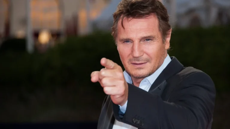 Liam Neeson diz não saber o que é Labubu: “Dá para comer?”