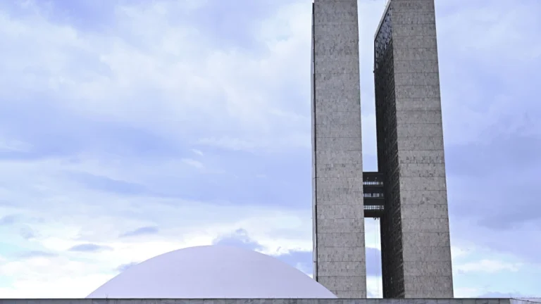 Bancada do PT no Senado diz que PEC da Blindagem afronta Constituição