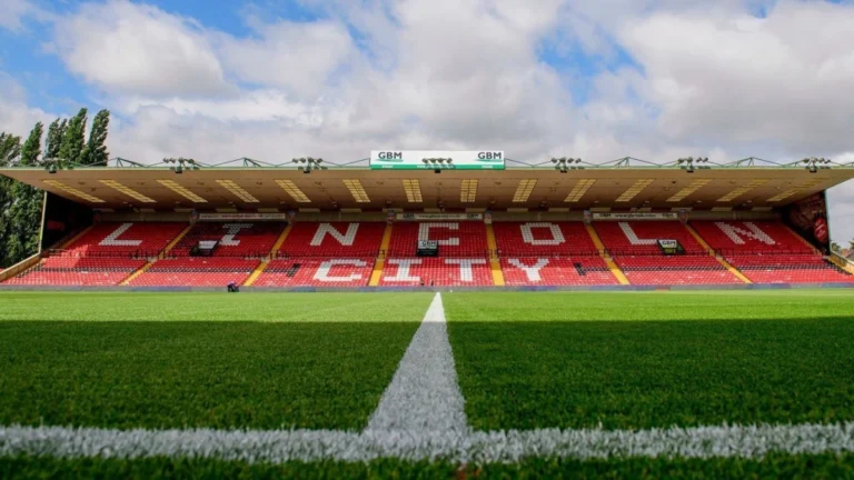 Lincoln City x Chelsea: horário e onde assistir ao jogo da Copa da Liga