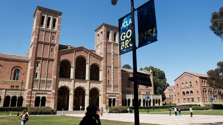Juíza manda governo Trump restaurar verba para Universidade da Califórnia