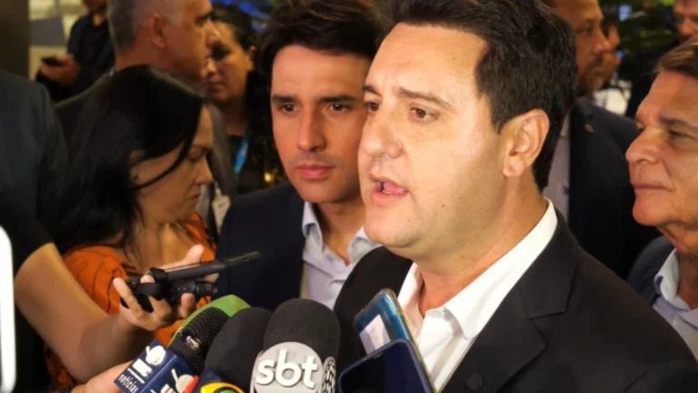 Ratinho Jr. ganha espaço com discurso de Tarcísio de Freitas