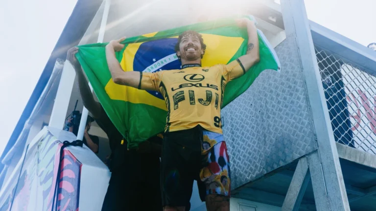 Yago Dora enaltece geração brasileira de surfe: “Algo raro”