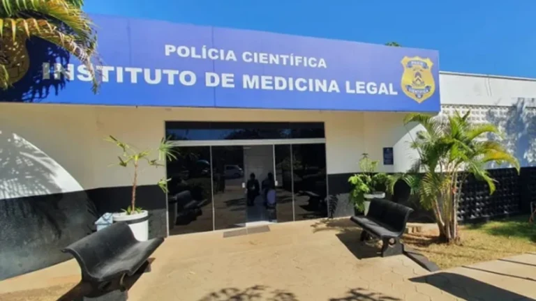 Idoso é encontrado morto em apartamento e polícia suspeita de acidente doméstico
