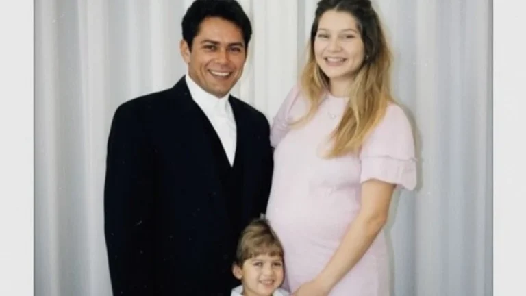 Filha de Leandro se emociona com encontro do pai com netos usando IA; veja