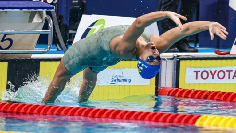 Mariana Gesteira conquista primeiro ouro no Mundial de Natação Paralímpica