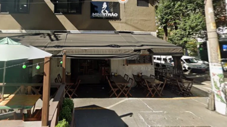 Bebida batizada com metanol: bar em bairro nobre de São Paulo é interditado